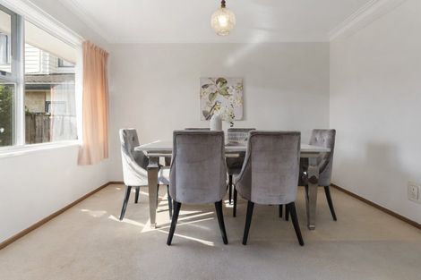 Photo of property in 10 Mccullough Avenue, Papatoetoe, Auckland, 2025