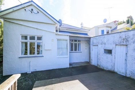 Photo of property in 22 Glenpark Avenue, Frankleigh Park, New Plymouth, 4310