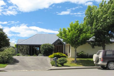 Photo of property in 4 Carmana Gardens, Rangiora, 7400