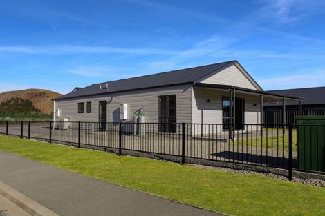 Photo of property in 1 Cirrus Place, Omarama, 9412