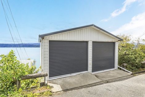 Photo of property in 66 Seatoun Heights Road, Seatoun, Wellington, 6022