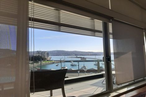 Photo of property in 74 Oriental Parade, Oriental Bay, Wellington, 6011