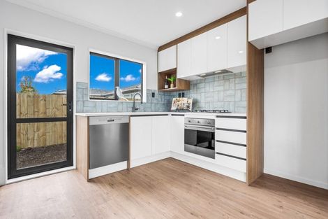 Photo of property in 2/177 Old Wairoa Road, Papakura, 2110