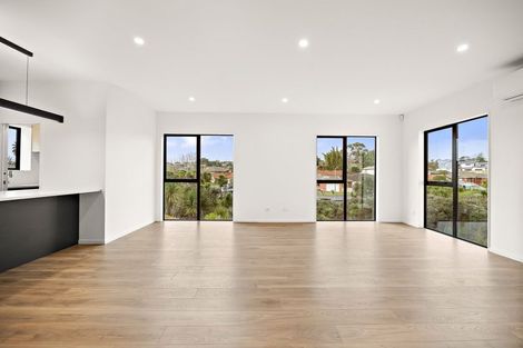 Photo of property in 2 Mara Waina Place, Swanson, Auckland, 0614