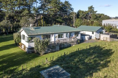 Photo of property in 63 Whitford Park Road, Whitford, Manurewa, 2576