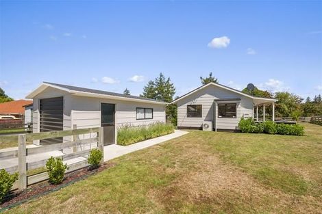 Photo of property in 10 Antonia Place, Kinloch, Taupo, 3377