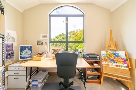 Photo of property in 69 Howard Road, Point Howard, Lower Hutt, 5013