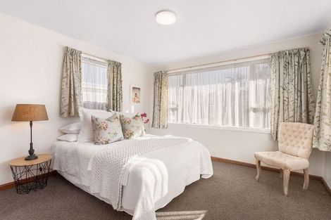 Photo of property in 292 Main North Road, Redwood, Christchurch, 8051