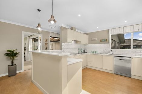 Photo of property in 2 Coronation Avenue, Pukekohe, 2120