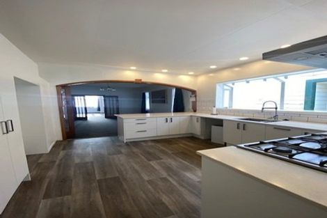 Photo of property in 17 Lawrence Street, Newtown, Wellington, 6021