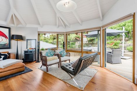 Photo of property in 50 Braemar Road, Castor Bay, Auckland, 0620