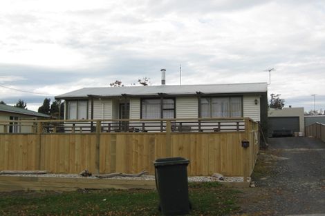 Photo of property in 16 Norfolk Street, Balclutha, 9230