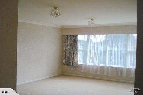 Photo of property in 2/71 Mount Smart Road, Onehunga, Auckland, 1061