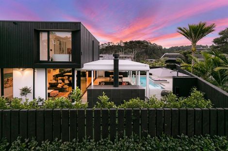 Photo of property in 30a Kingfisher Grove, Greenhithe, Auckland, 0632