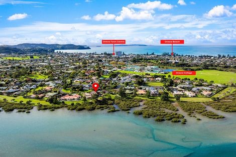 Photo of property in 22 Settlers Grove, Orewa, 0931