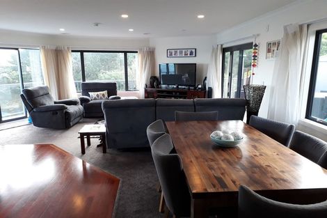 Photo of property in 129 Nicholson Road, Khandallah, Wellington, 6035