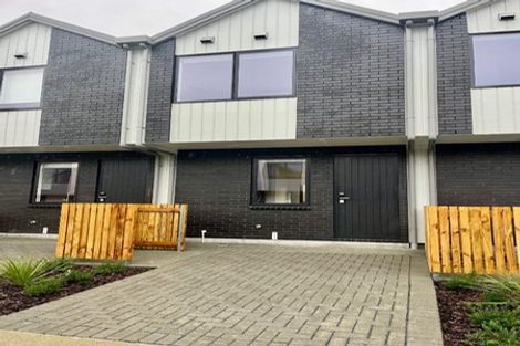 Photo of property in 11/21 Makomako Drive, Orewa, 0931