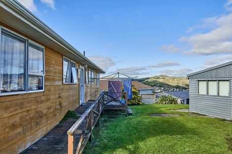 Photo of property in 29 Sombrero View, Ascot Park, Porirua, 5024