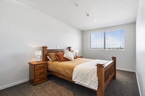 Photo of property in 213/24 Wellington Street, Howick, Auckland, 2014