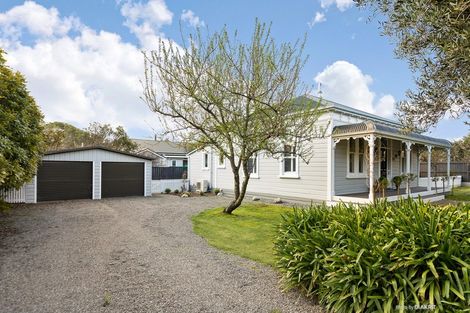 Photo of property in 106 Jellicoe Street, Martinborough, 5711