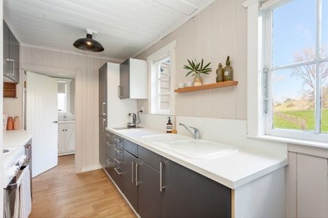 Photo of property in 25 Momona Road, Greenlane, Auckland, 1051