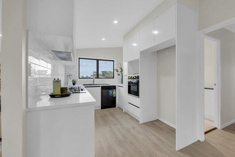 Photo of property in 200 Mahia Road, Weymouth, Auckland, 2103