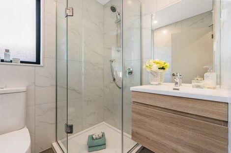 Photo of property in 3a Pine Terrace, Howick, Auckland, 2014