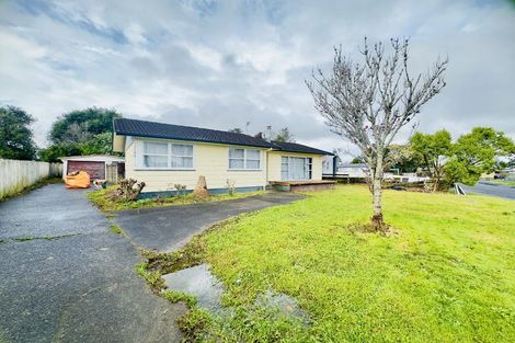 Photo of property in 16 Cargill Street, Papakura, 2110