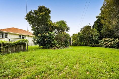 Photo of property in 5 Glenpark Avenue, Westown, New Plymouth, 4310
