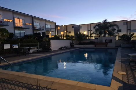 Photo of property in 3/7 Kelvin Hart Drive, East Tamaki, Auckland, 2013