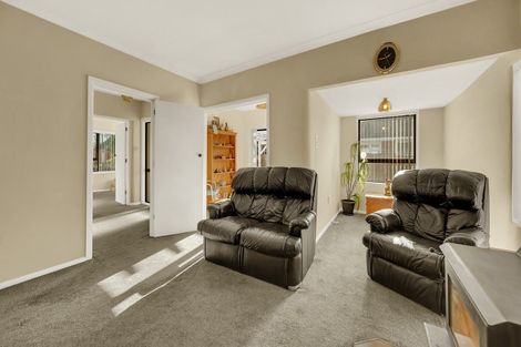 Photo of property in 17 Bradshaw Terrace, Riccarton, Christchurch, 8011