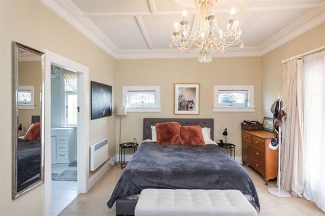 Photo of property in 10 Milverton Avenue, Hokowhitu, Palmerston North, 4410