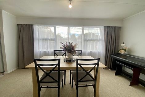 Photo of property in 16 Blenheim Place, Feilding, 4702