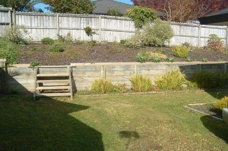 Photo of property in 4 Parkcrest Drive, Henderson, Auckland, 0612