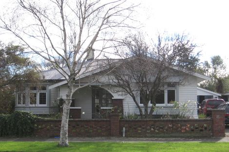 Photo of property in 17 Argyle Avenue, Takaro, Palmerston North, 4410