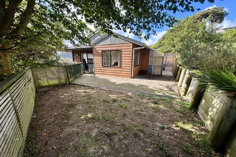 Photo of property in 22 Albatross Close, Whitby, Porirua, 5024