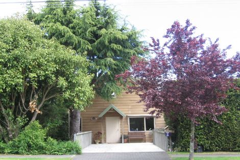 Photo of property in 2/65 Chesham Avenue, Waipahihi, Taupo, 3330