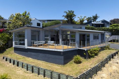 Photo of property in 11 Dudley Crescent, Cable Bay, 0420