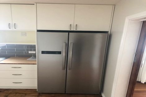 Photo of property in 21 Peel Place, Wainuiomata, Lower Hutt, 5014