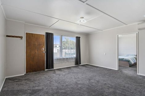 Photo of property in 2/145 College Street, Awapuni, Palmerston North, 4412