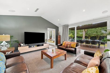Photo of property in 9 Hadlow Place, Burnside, Christchurch, 8041