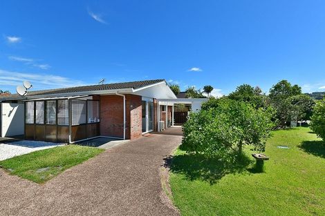 Photo of property in 1/70 Florence Avenue, Orewa, 0931
