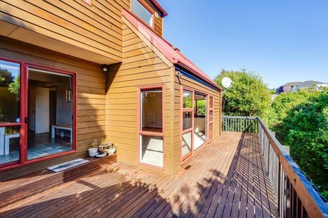 Photo of property in 16 James Cook Drive, Whitby, Porirua, 5024
