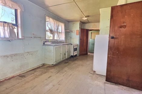 Photo of property in 77 Hillary Crescent, Maraenui, Napier, 4110