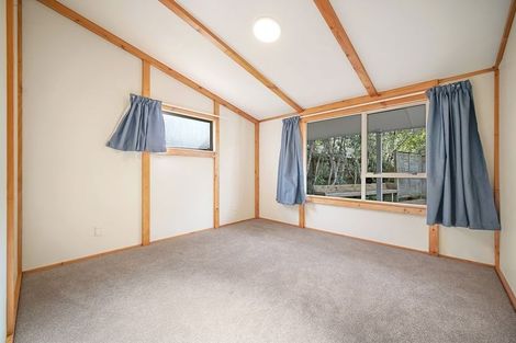 Photo of property in 2/14 Fernlea Rise, Bayview, Auckland, 0629