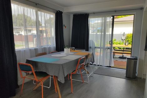 Photo of property in 22a Queen Road, Bellevue, Tauranga, 3110