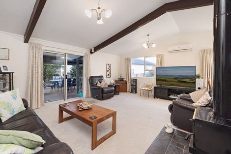 Photo of property in 195 Dickson Road, Papamoa Beach, Papamoa, 3118