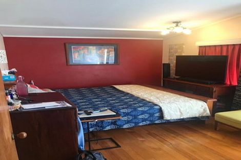 Photo of property in 30 Ellis Avenue, Mount Roskill, Auckland, 1041