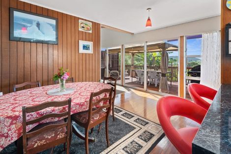 Photo of property in 65 Gorge Road, Maungaturoto, 0520