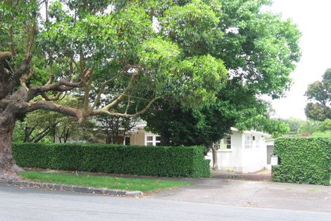 Photo of property in 114 Wheturangi Road, Greenlane, Auckland, 1051